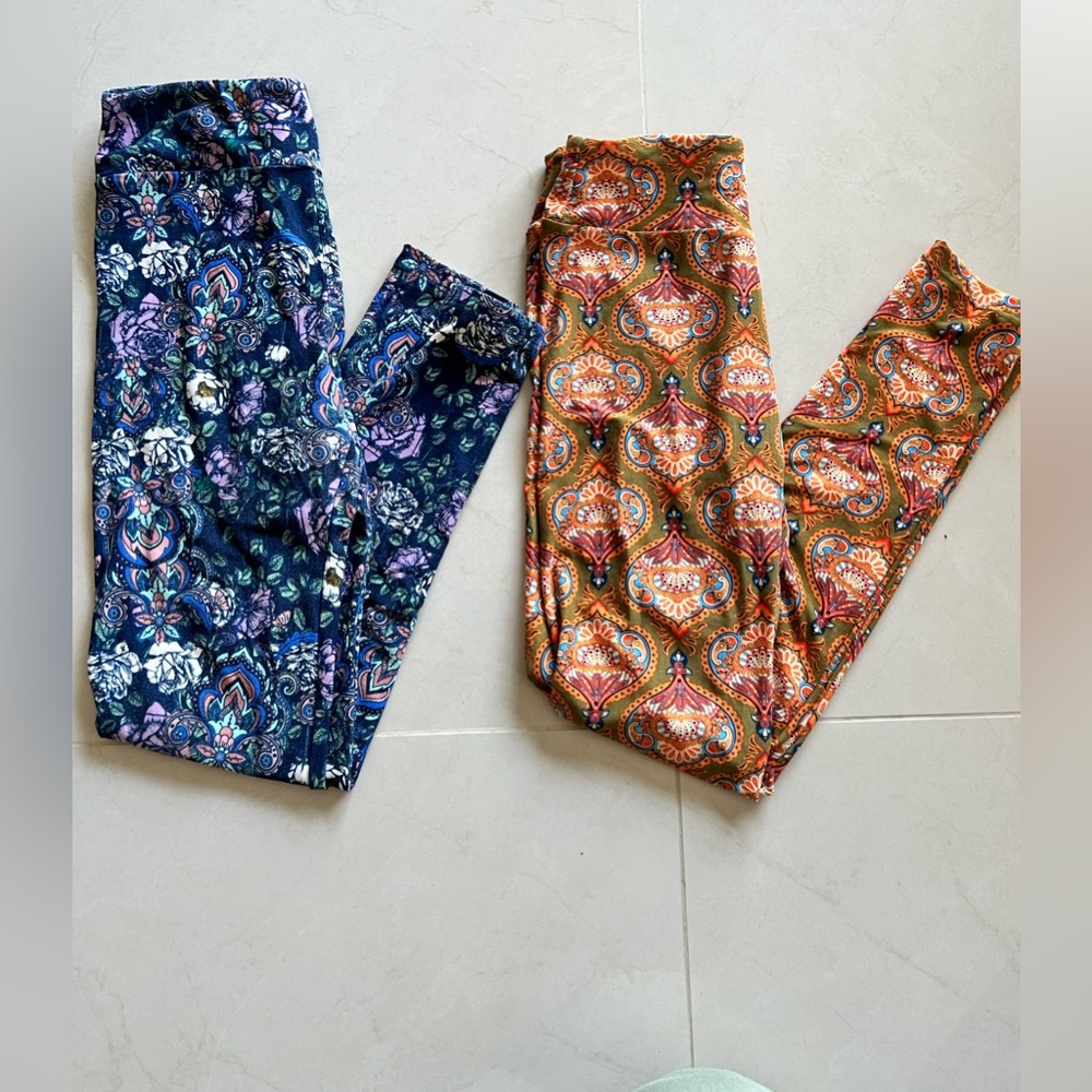 TWO PAIRS- Lularoe Colorful Print Leggings-One Size